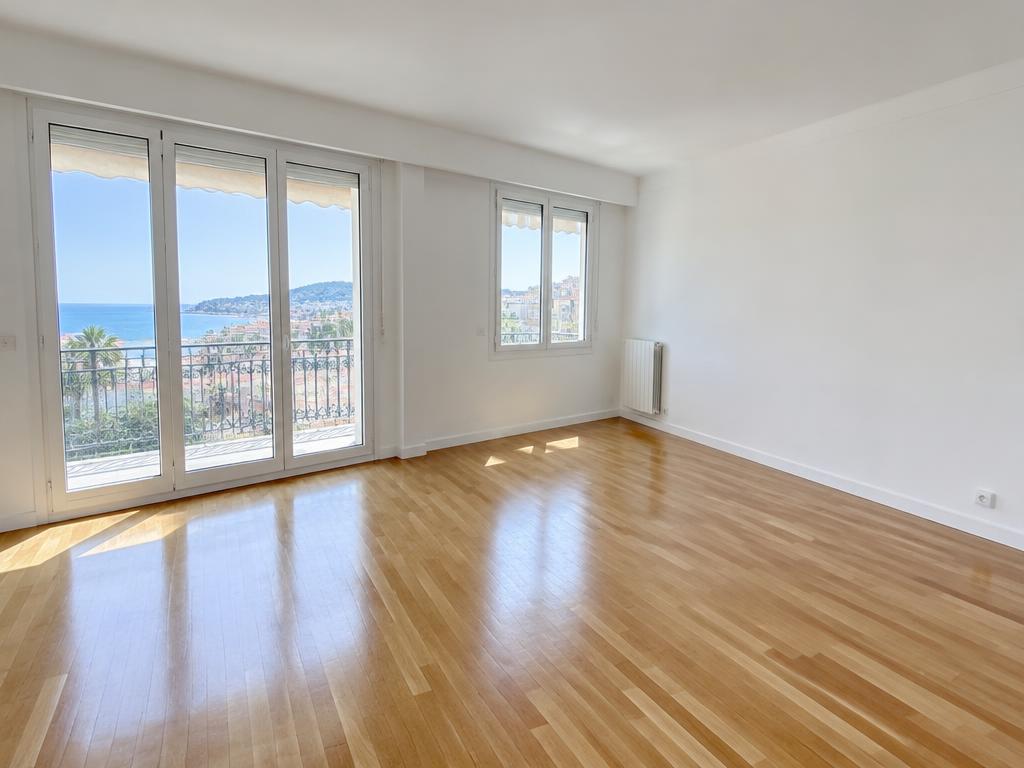 Appartement à Nice entièrement vidé et nettoyé après intervention Tout Débarras